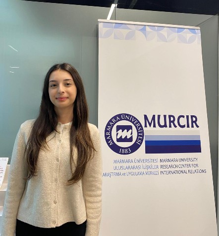 DEFNE ASİSTANIMIZ.jpg (48 KB)